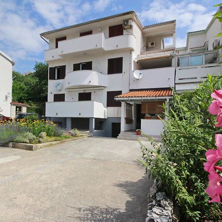 Apartments Karamarko Baška Екстериор снимка