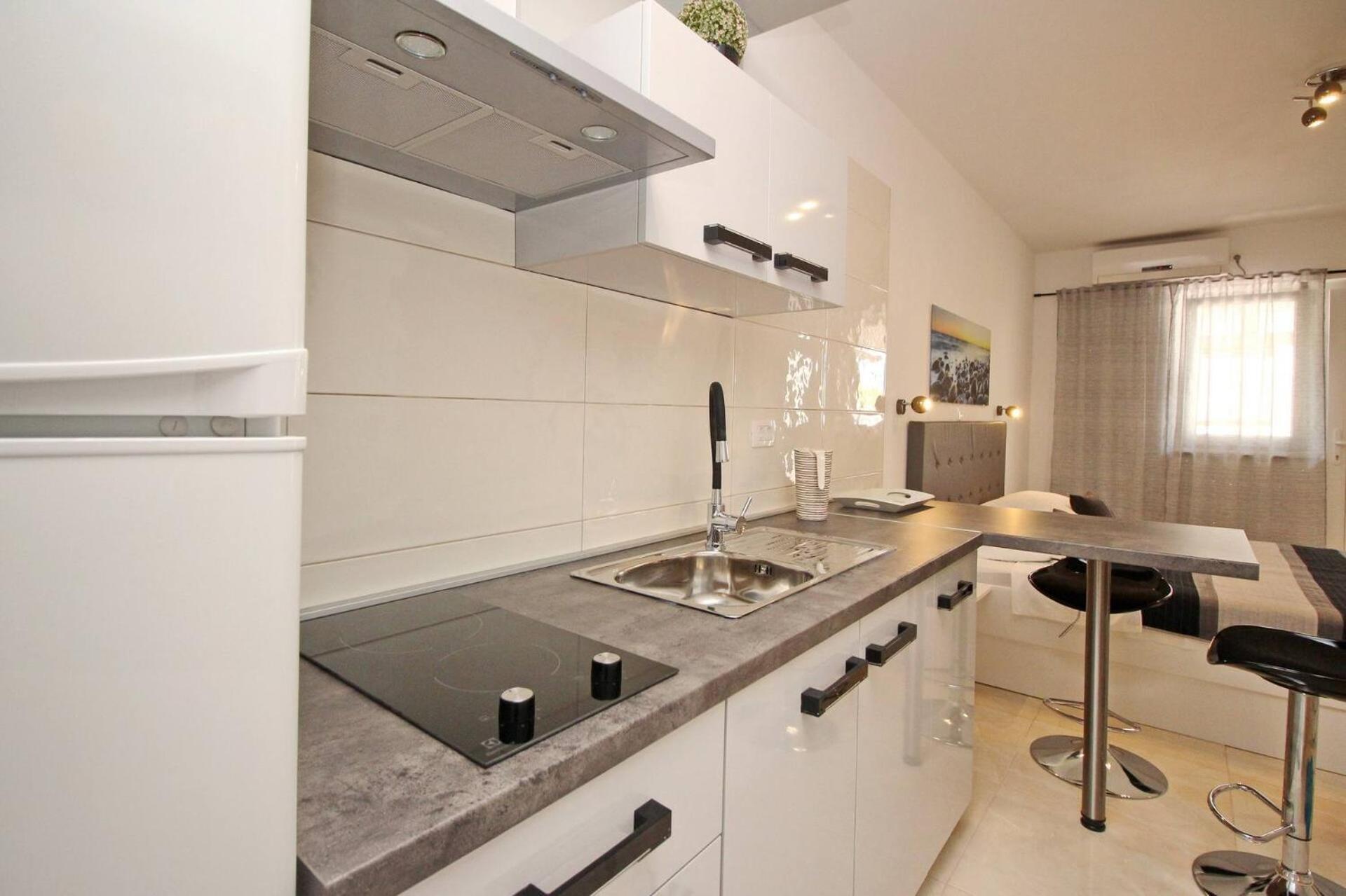 Apartments Karamarko Baška Екстериор снимка