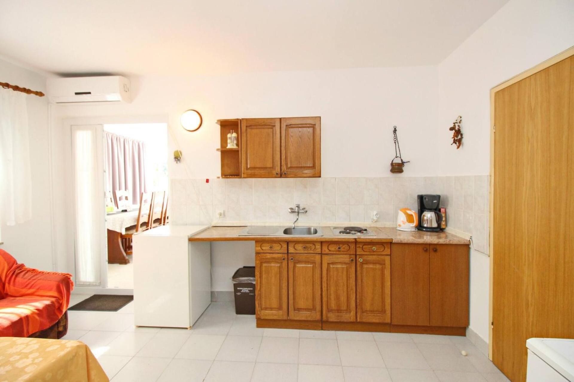 Apartments Karamarko Baška Екстериор снимка