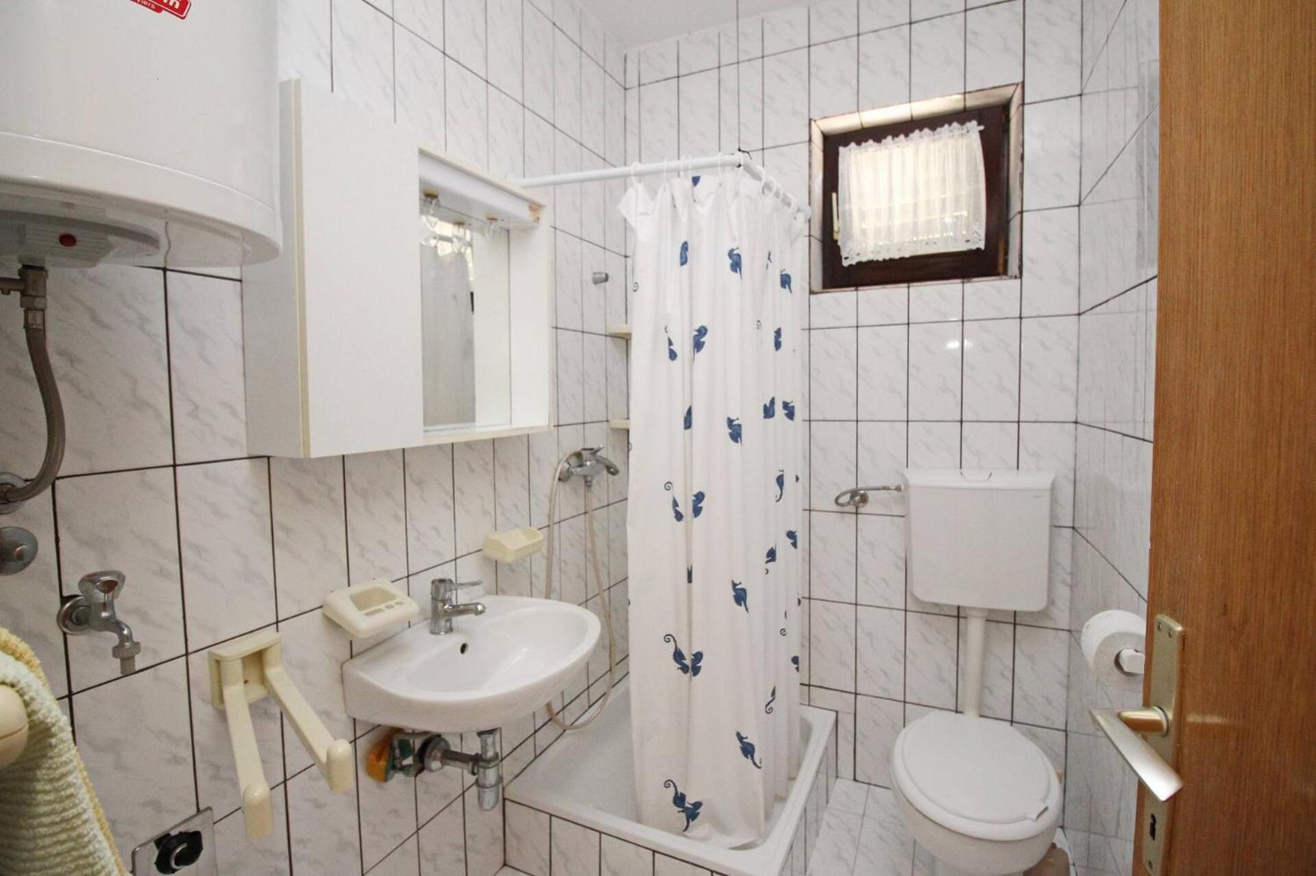 Apartments Karamarko Baška Екстериор снимка