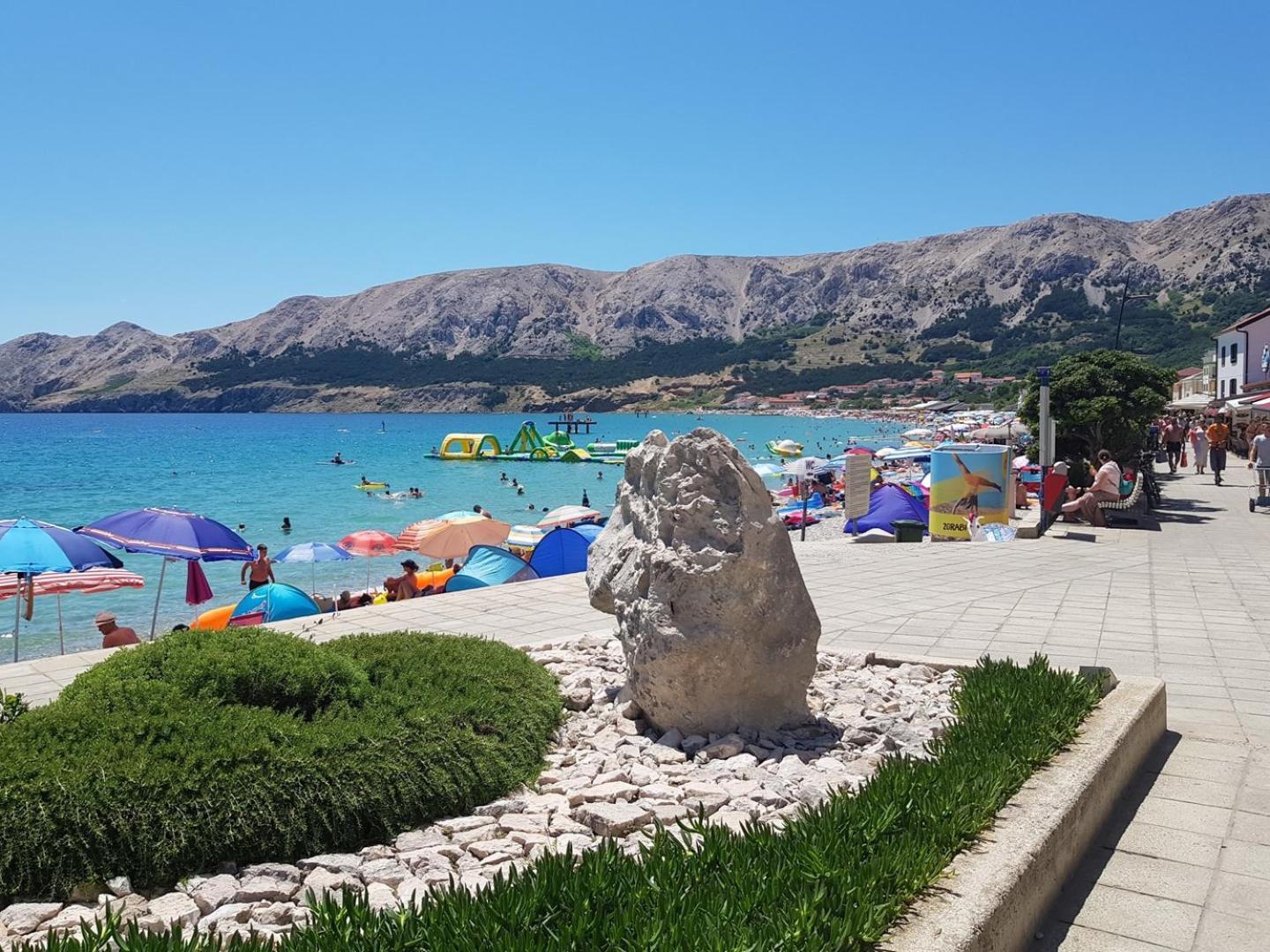 Apartments Karamarko Baška Екстериор снимка